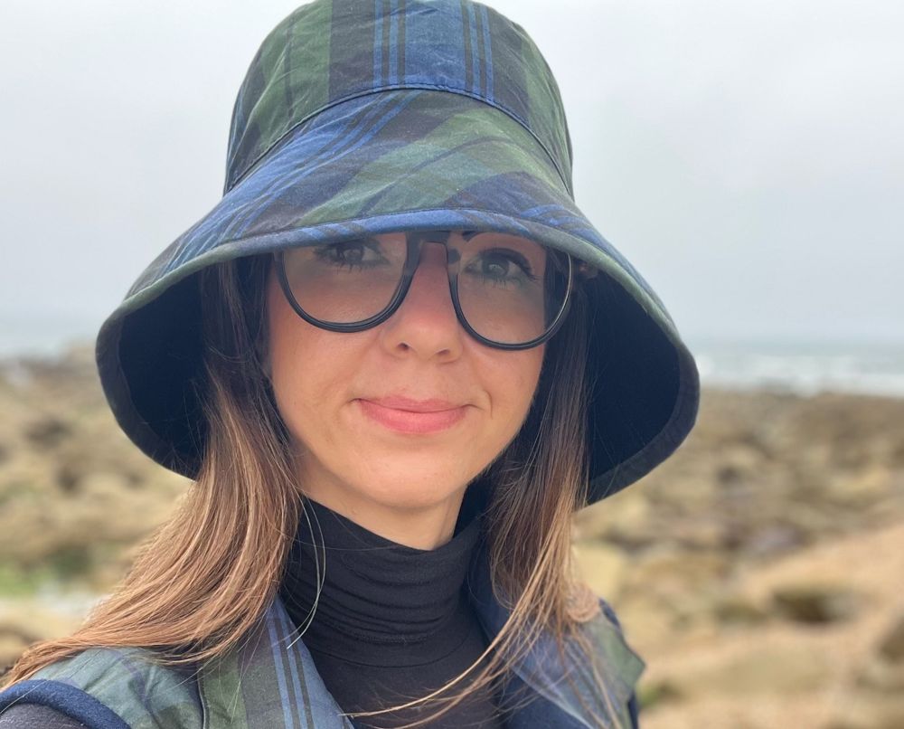 Bucket Hat, worn blue